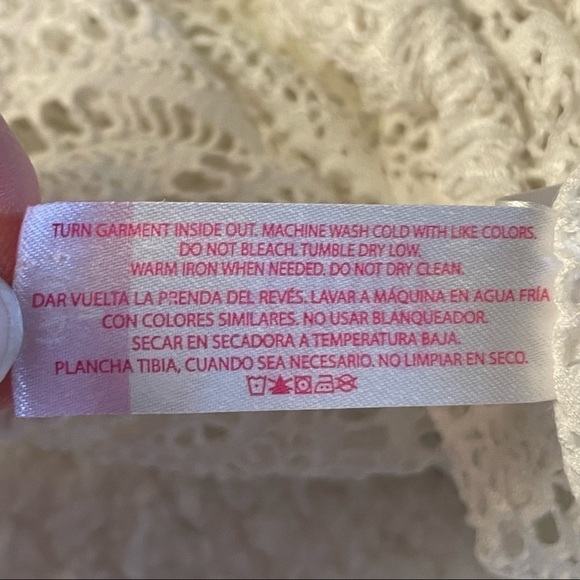 ✅HOST Pick✅ No Boundaries Hooded Swim Cover, Medium - Picture 6 of 8